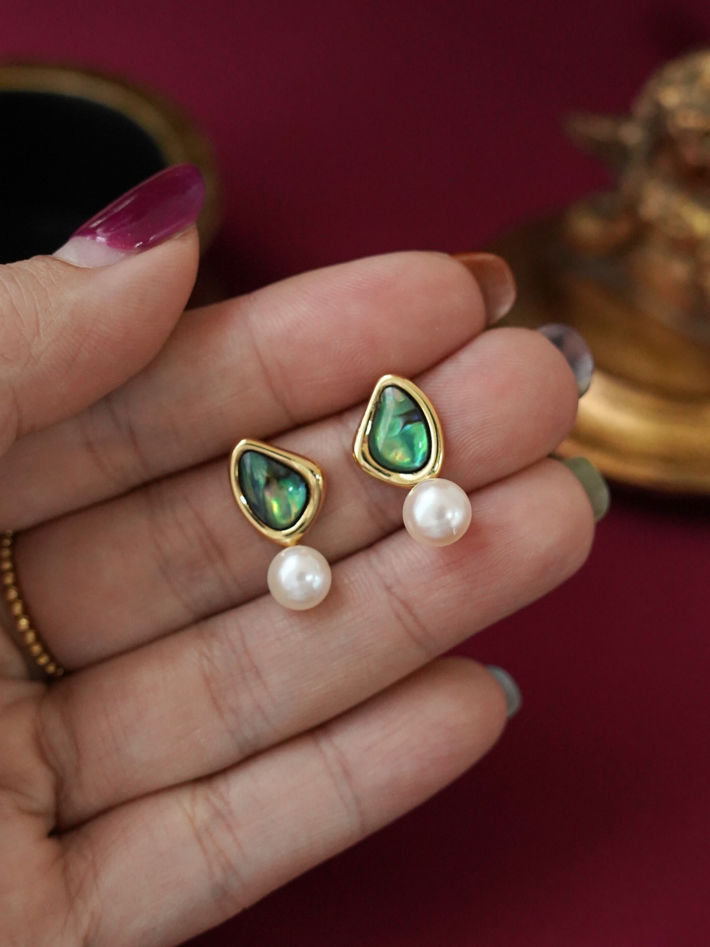 EA0011GR Earrings Abalone Shell Freshwater Pearl 18K Gold Pleated