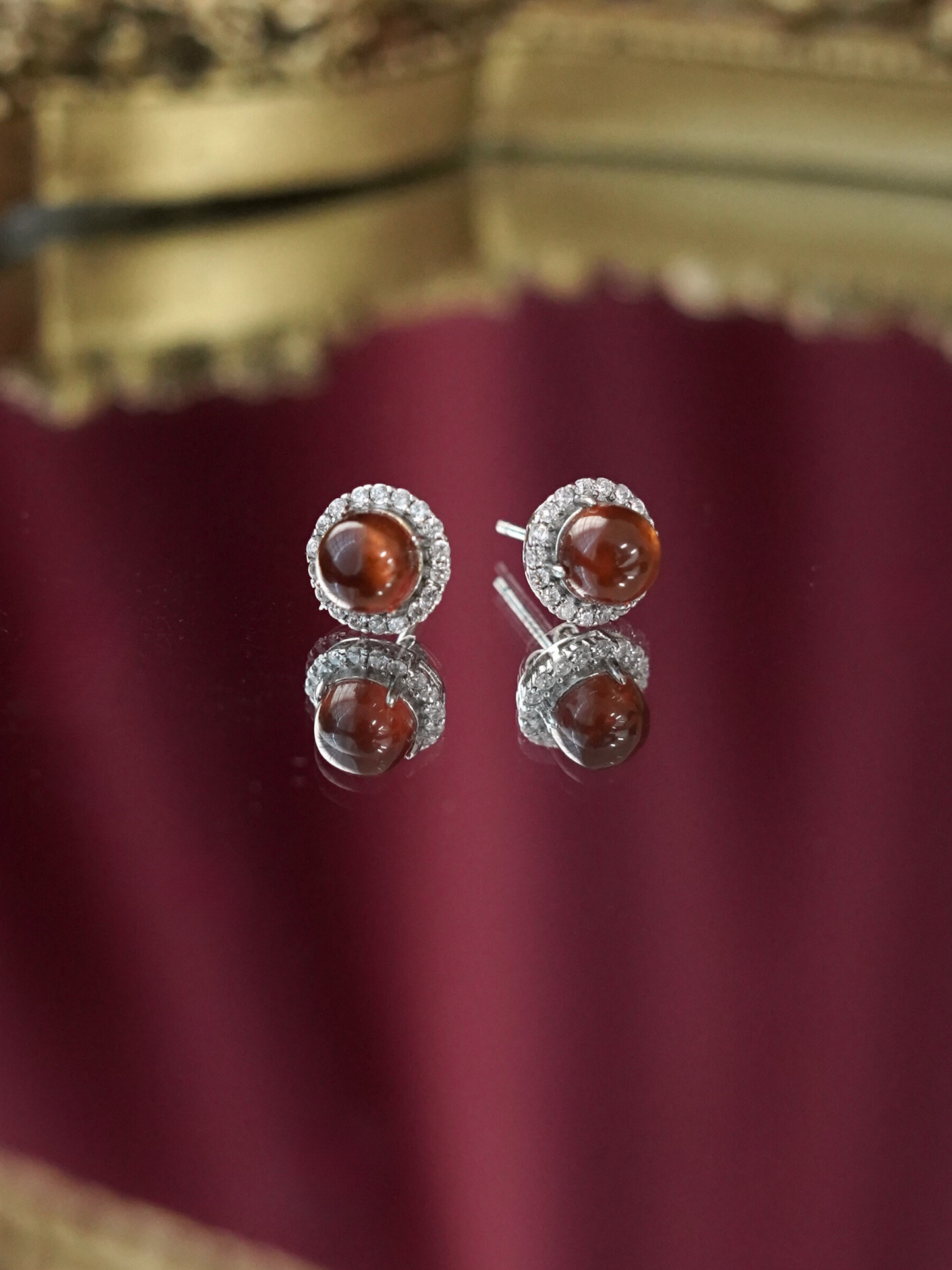 KEA004RD High Grade Garnet Crystal S925 Silver Earrings