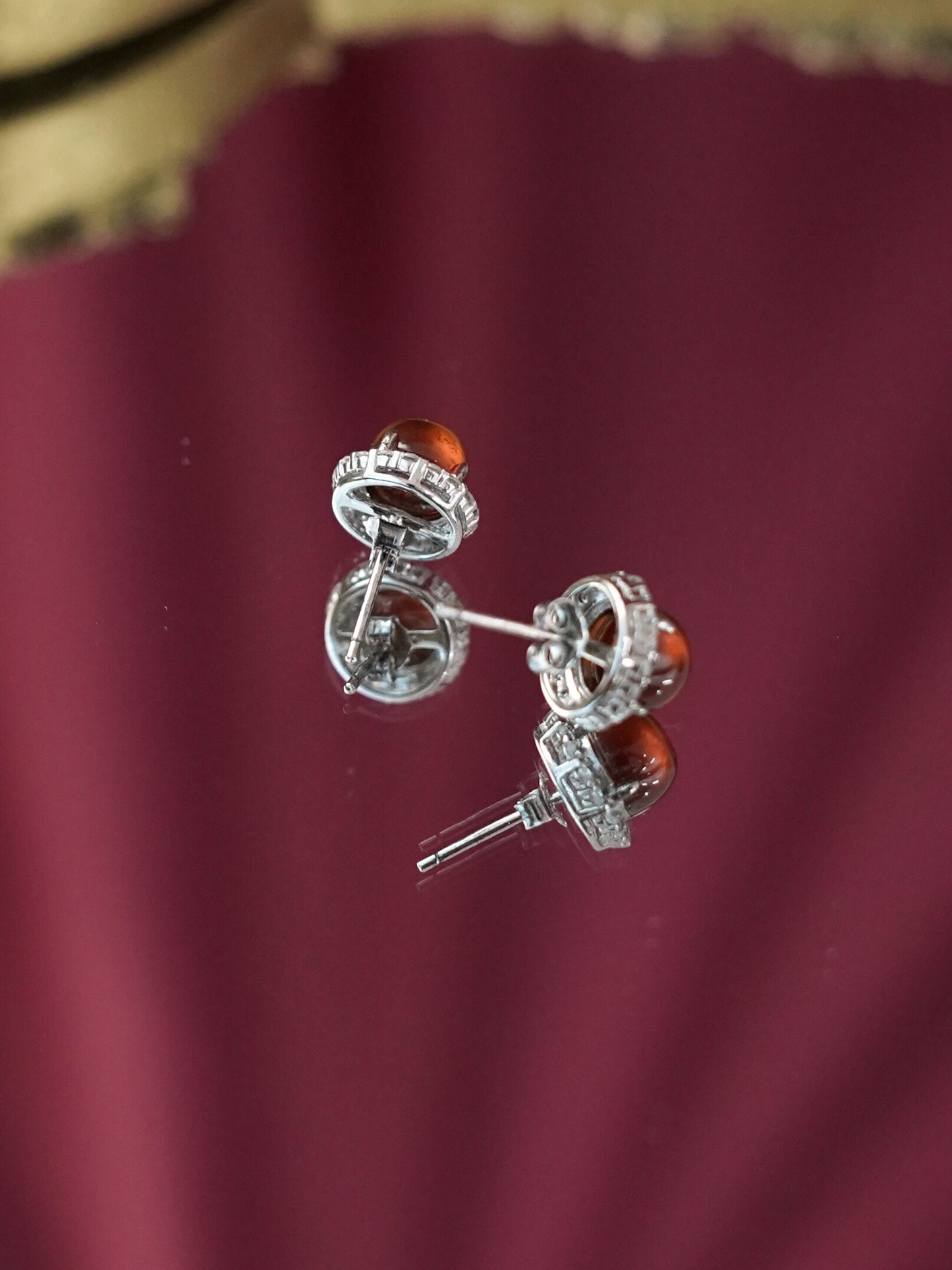 KEA004RD High Grade Garnet Crystal S925 Silver Earrings